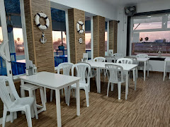 La Mar & Tierra
