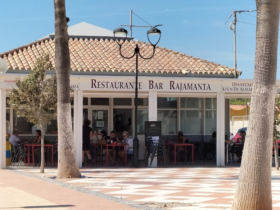Cafe Bar Rajamanta