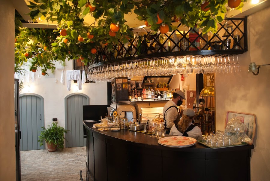 Cafetería Cueva de la Zarzamora