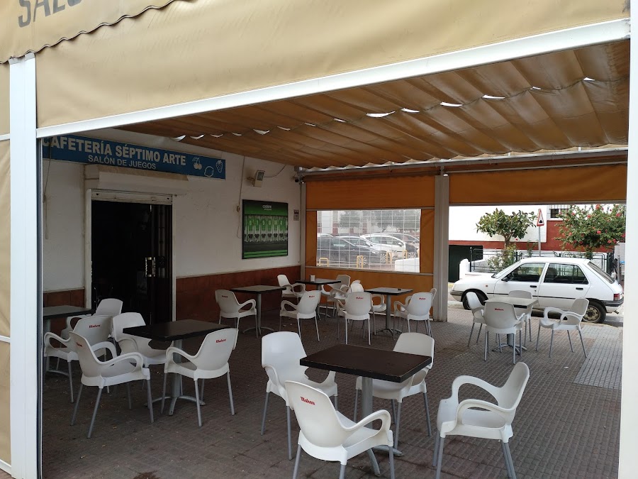 Cafetería Séptimo Arte - Salón de Juegos