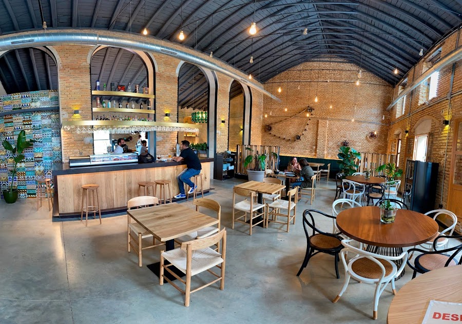 Leña y Brasa Bar