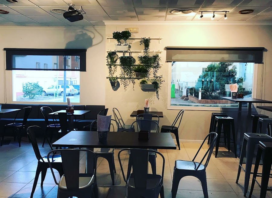 PIZZERIA DIVAN