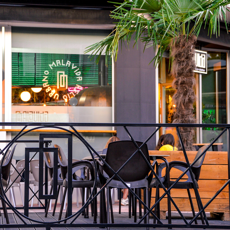 Restaurante | Malavida Relío Urbano | Hamburguesas y Pizzas